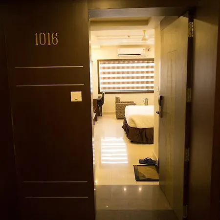 Hotel Grand Meridian 3*