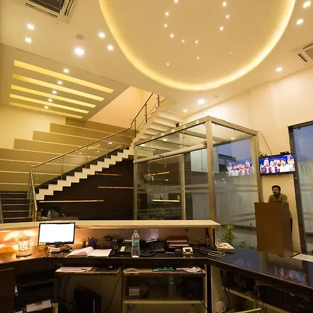 Grand Meridian 3*